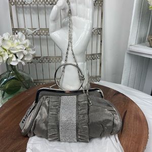 New.Cebu Rhinestone band & gather clutch handbag.